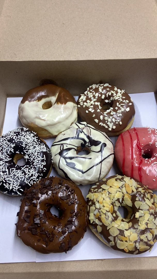 Caja de donas clásicas's foto | EnviosCuba |  BizneCubano